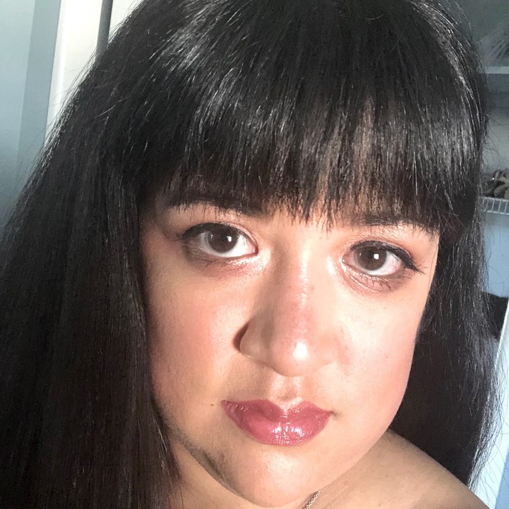 Meet your Posher, Ana